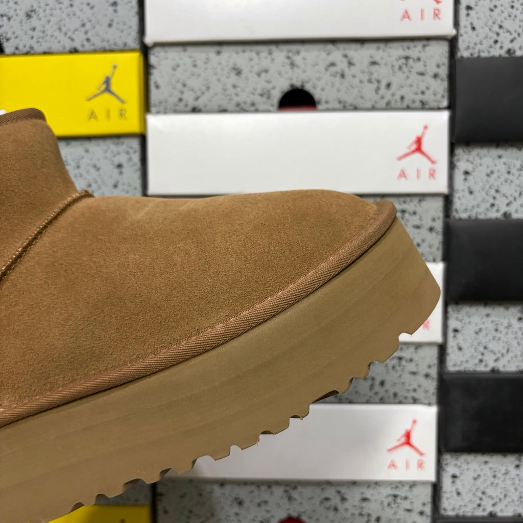 UGG Kallen Platform Ankle Boot – Suede Boot with Shearling Lining, Tonal Seam Panel Detail & Chunky Platform Sole in Chestnut