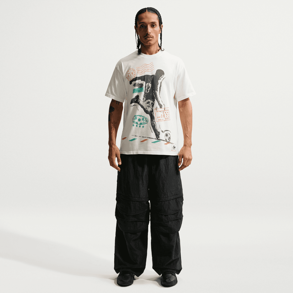 Nike Sportswear Tee Lifestyle Celeb FB
