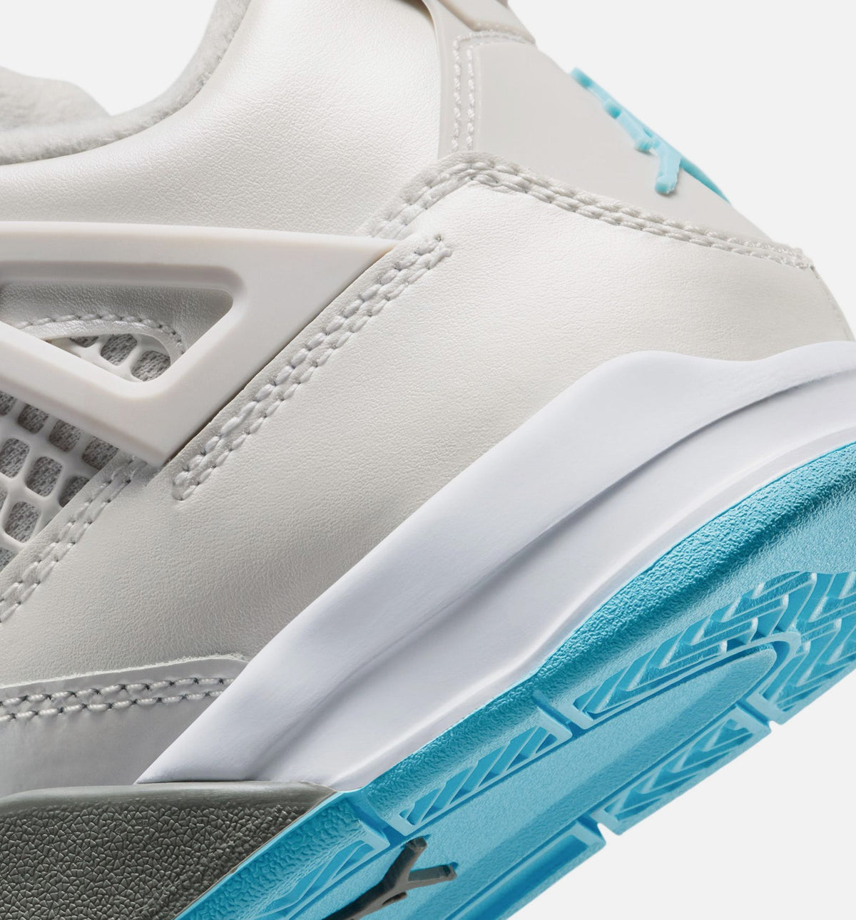 Air Jordan 4 Retro Blue Chill Preschool Lifestyle Shoes - Photon Dust/Blue Chill/Flat Pewter/White/Blue Tint