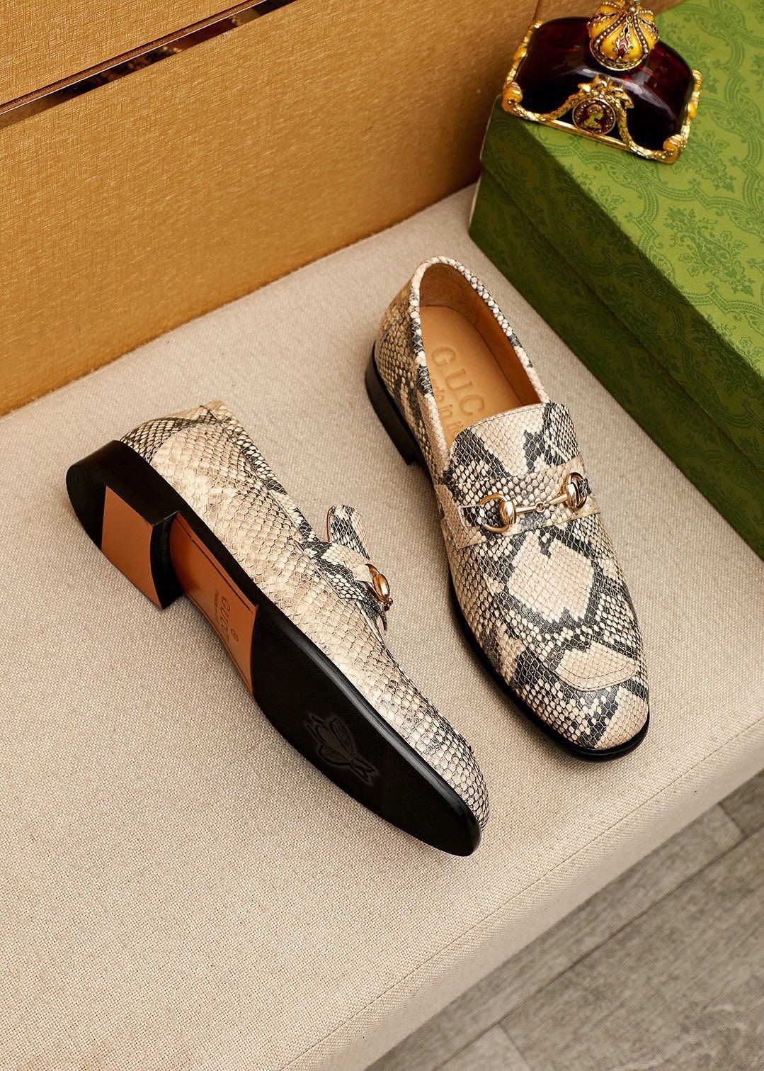 Gucci Snakeskin-Pattern Loafers - Beige and Gray Snakeskin