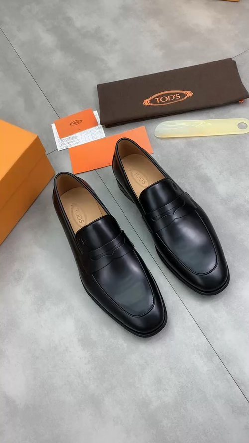 TOD'S Men's Black Penny Loafers