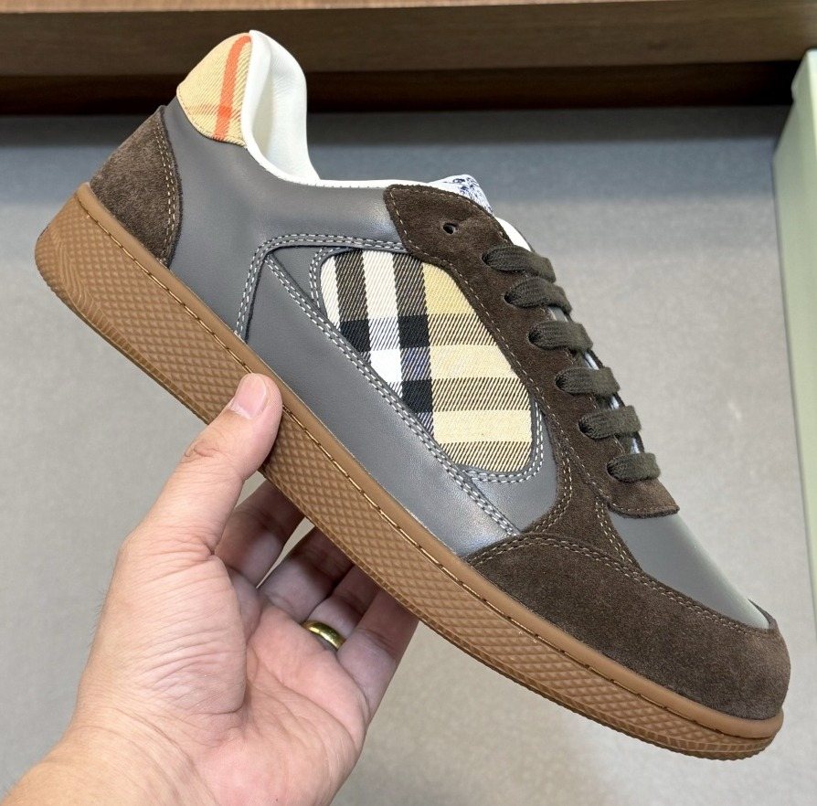 Burberry Check-Panel Low-Top Sneakers