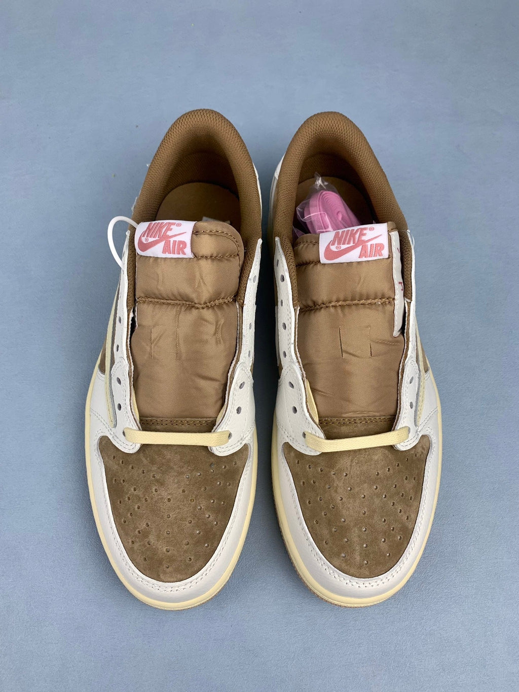 Air Jordan 1 Low OG Sail/Shy Pink Mocha Pink Unisex Sneakers DM7866-106