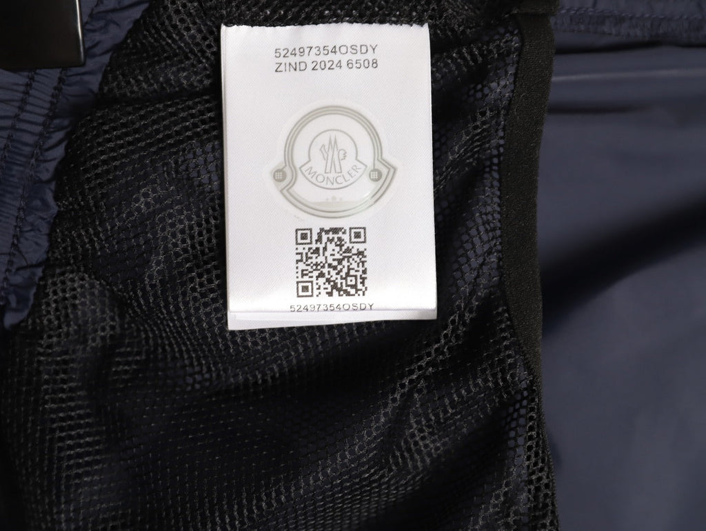 Moncler White-Emblem Drawstring Shorts - Dark Navy